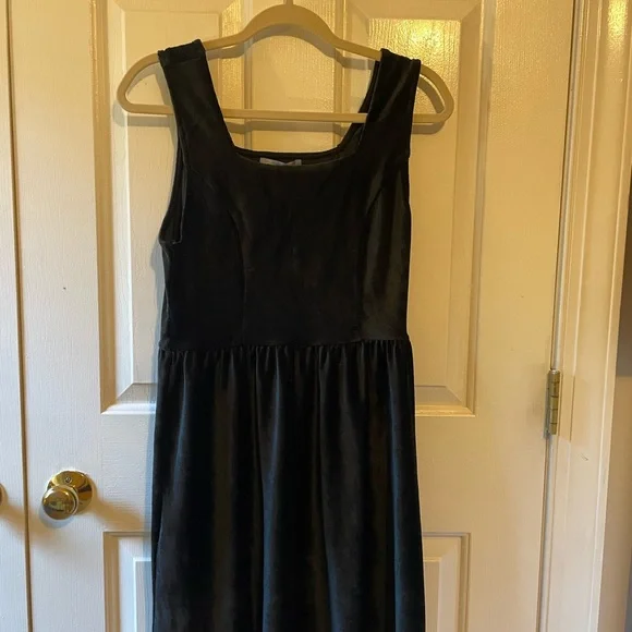 GOOD LUCK GEM / black velvet/corduroy dress / size medium - Picture 4 of 6